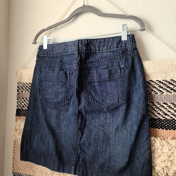 Women's mini skirt - Picture 2 of 3